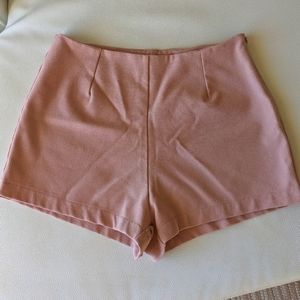 Highwaisted light Pink side zip shorts